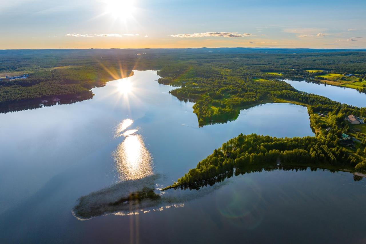 Aamun Kajo Villa Kuusamo Bagian luar foto